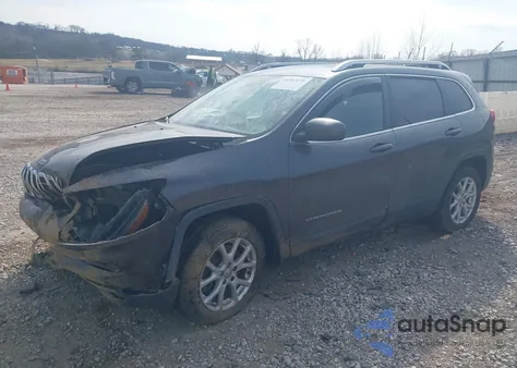 2015 Jeep Cherokee Latitude z USA, uszkodzony, nr VIN 1C4PJLCB8FW720940